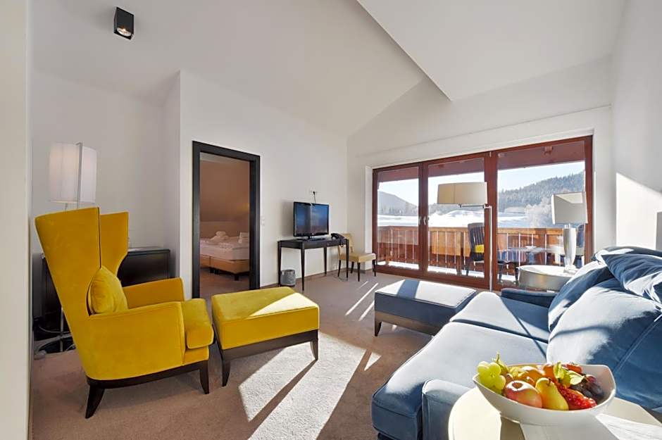 Mountains Hotel