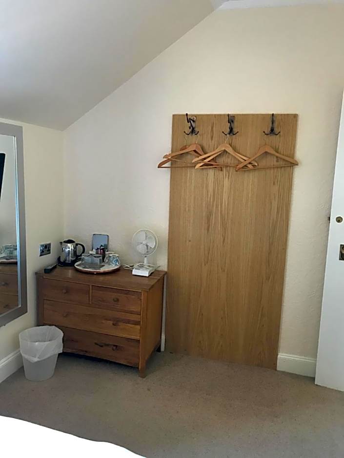 Ravenswood Guest House