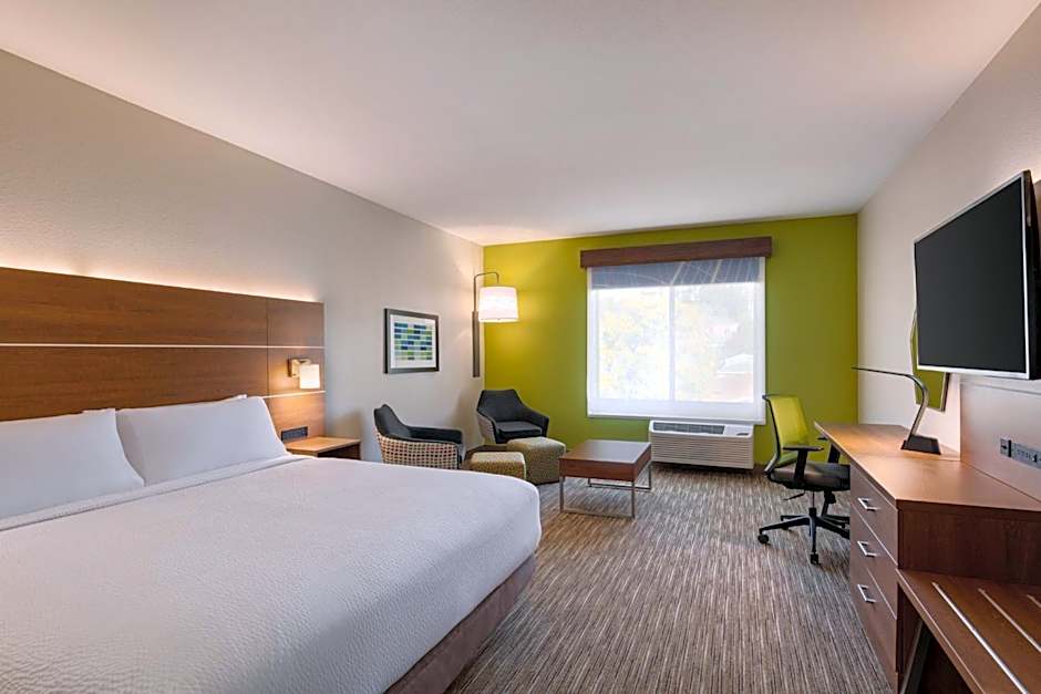 Holiday Inn Express & Suites Hayward - Castro Valley by IHG