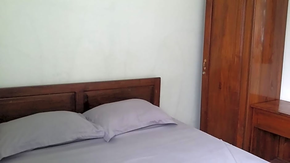 Hotel O Sawang Sana Motel Syariah Near SMAN 1 Sangkapura