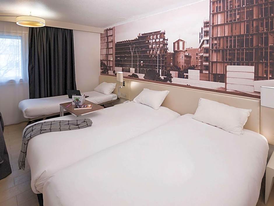 Ibis Styles Paris Tolbiac Bibliotheque