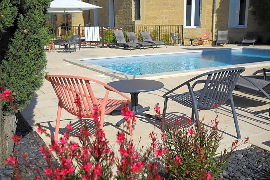 Hostellerie du Chateau des Fines Roches