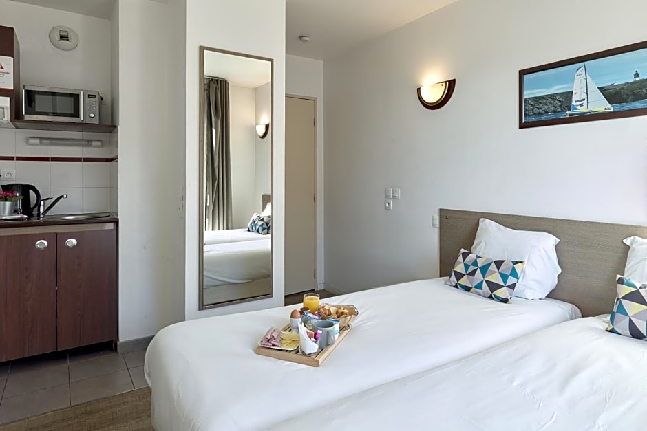 Comfort Aparthotel Versailles, St Cyr l'Ecole