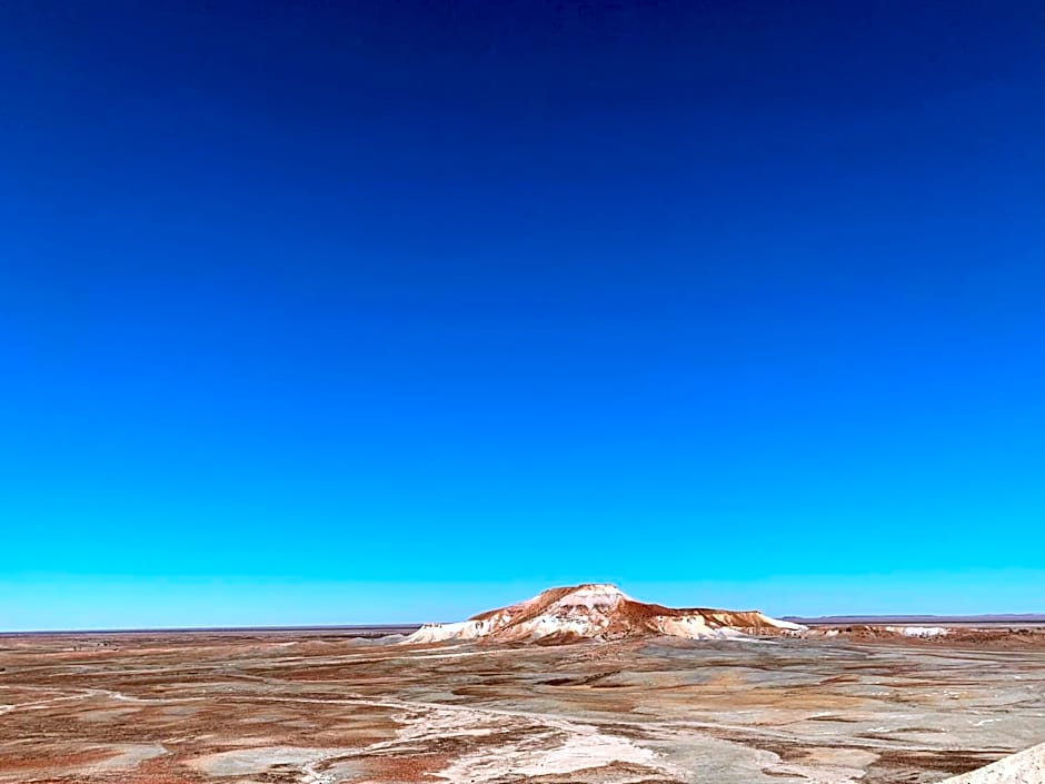 Opal Inn Hotel, Motel, Caravan Park