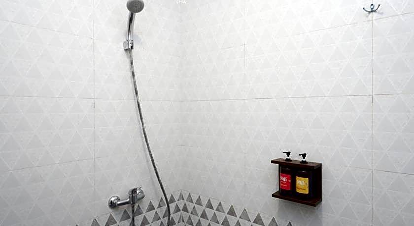 Sans Hotel Good Wish Semarang