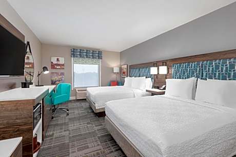 Room with Two Queen Beds - Non-Smoking