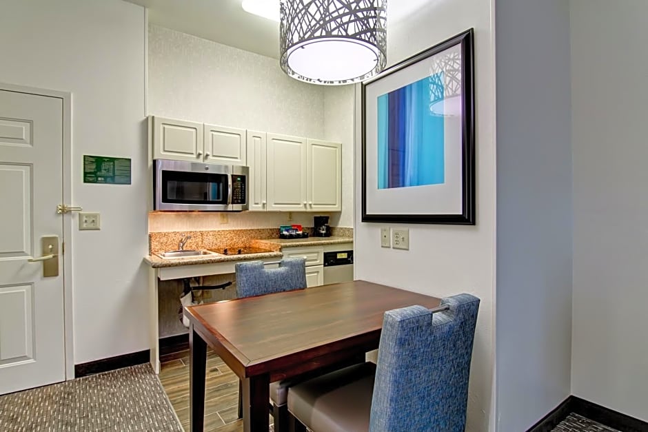 Homewood Suites by Hilton Newark-Cranford