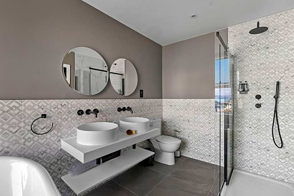 Leader Suite - Sea View - Free Wi-Fi