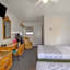 Love Hotels Silver Street by OYO at Hurley WI