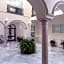 Suites Sevilla Plaza