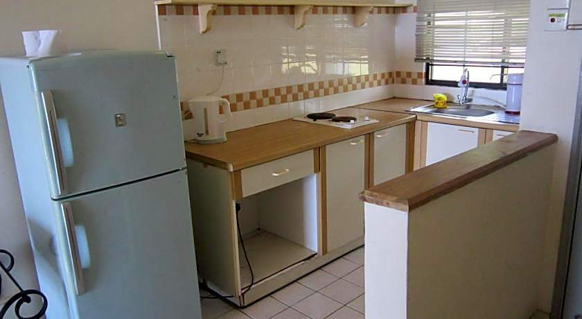 Paradise Lagoon Apartment