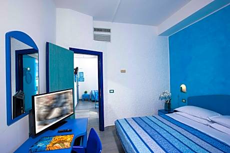 Quadruple Room with Sea View