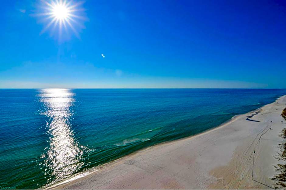 Beach Place Seconds to Beach 23