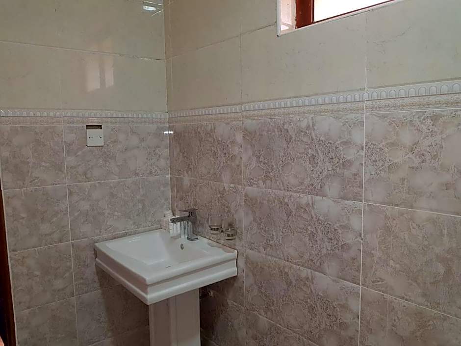 Esikar Gardens Hotel