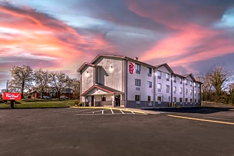 Red Roof Inn Suffolk