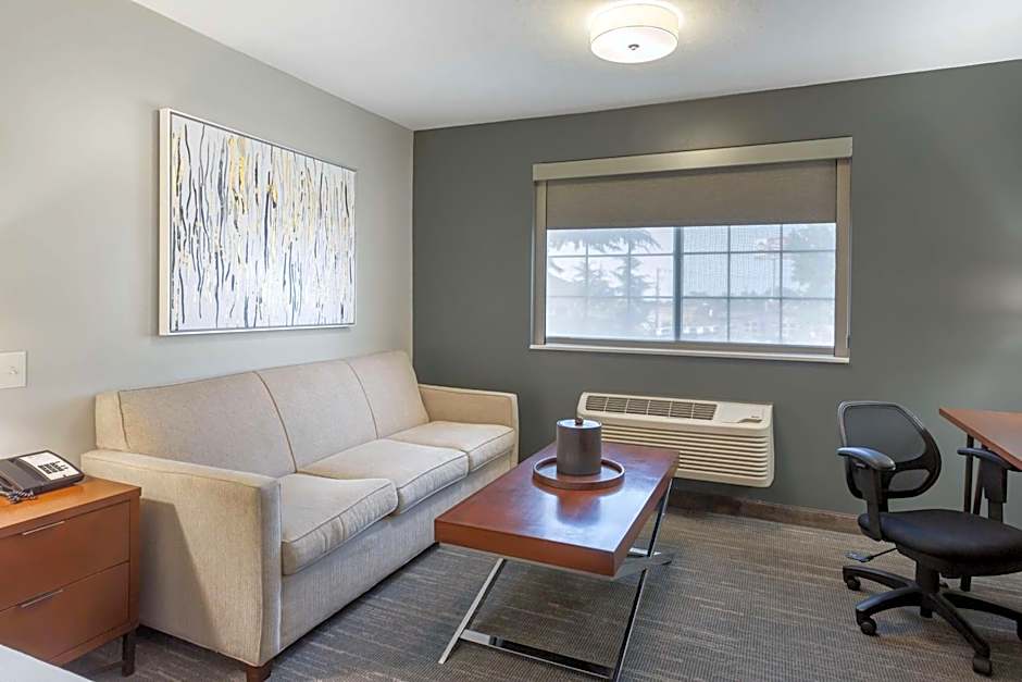 Best Western PLUS Cotton Tree Inn