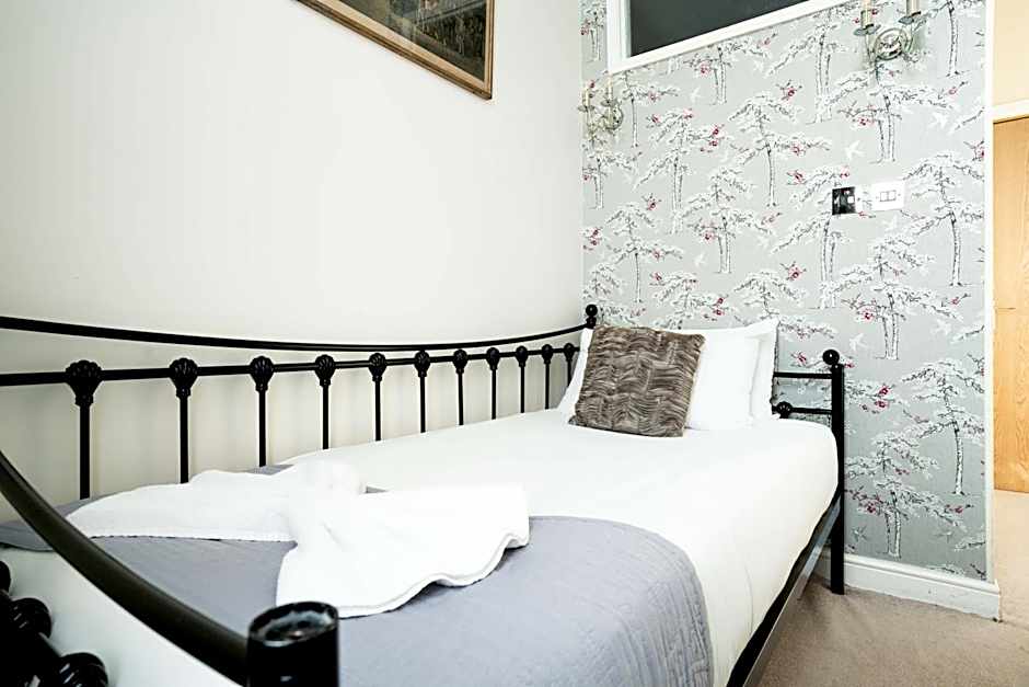 Lancaster Court Hotel