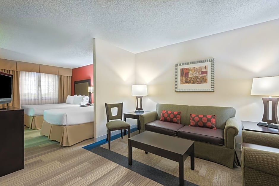 Holiday Inn Express Hotel & Suites Kendall East-Miami