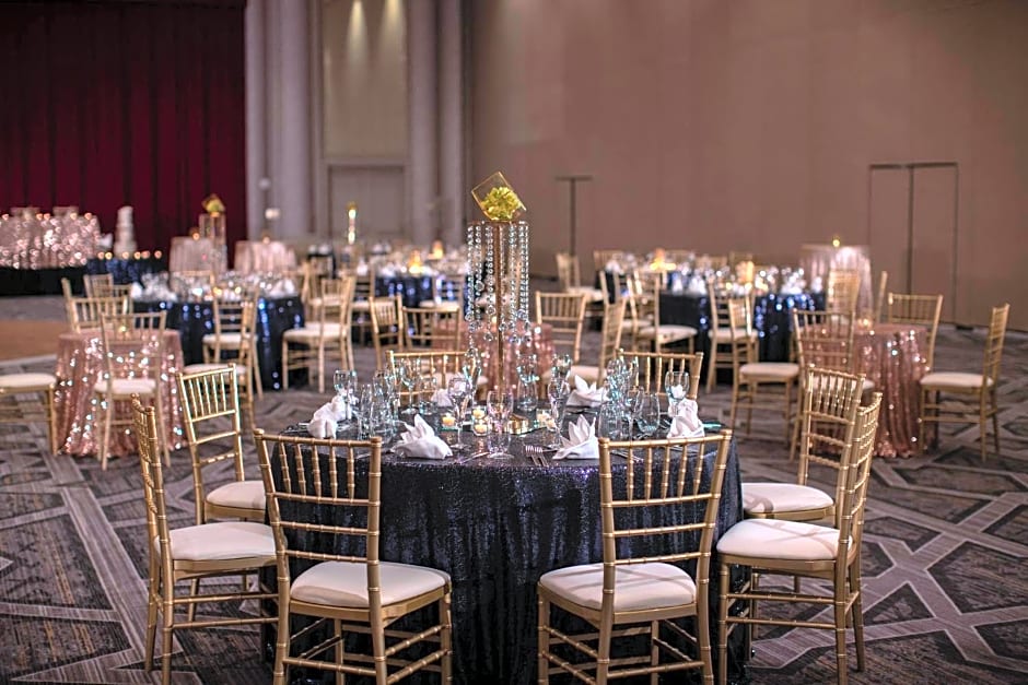 Renaissance Dallas Addison