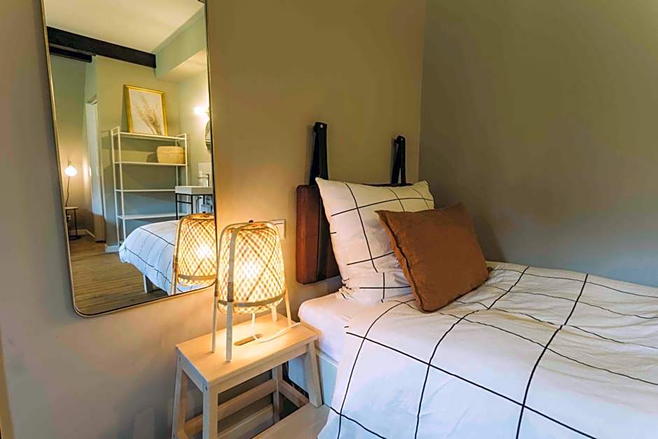 Photo 1 of 8 of Triple Room with Shared Bathroom
