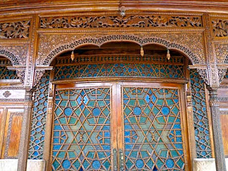 Alif Laila Group of Houseboat