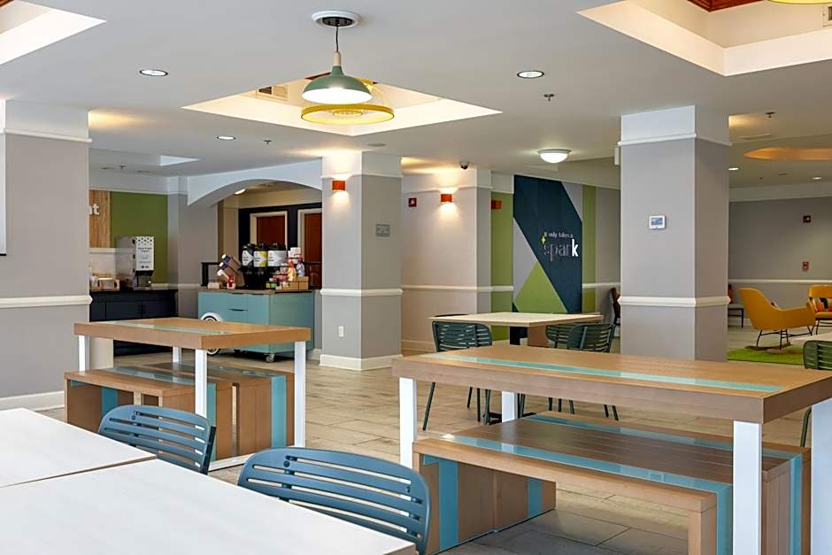 Spark by Hilton Savannah Airport