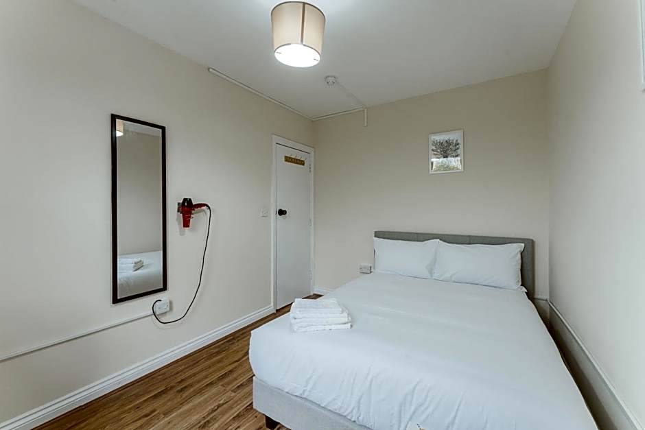 Mile End Rooms – London
