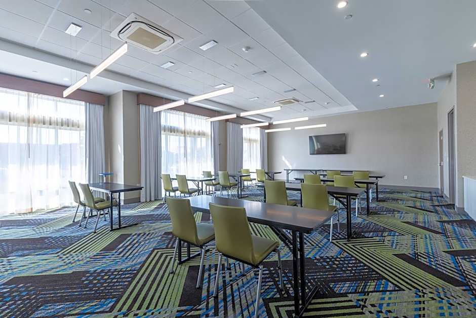 Holiday Inn Express and Suites Columbia Downtown- The Vista By IHG