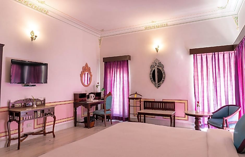 Amar Kothi Hotel