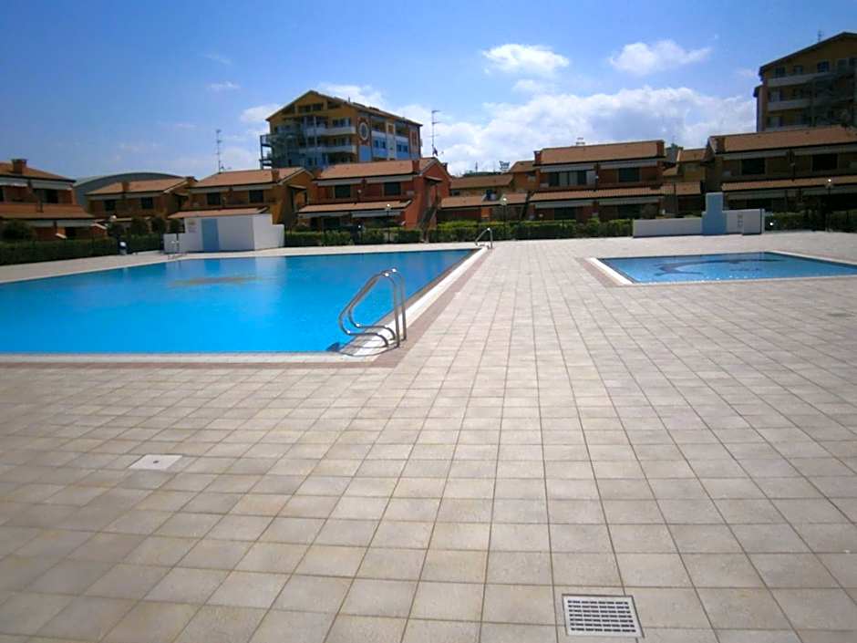 Villaggio dei Fiori - Agenzia Cocal