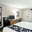 La Quinta Inn & Suites by Wyndham West Palm Beach - Florida Turn