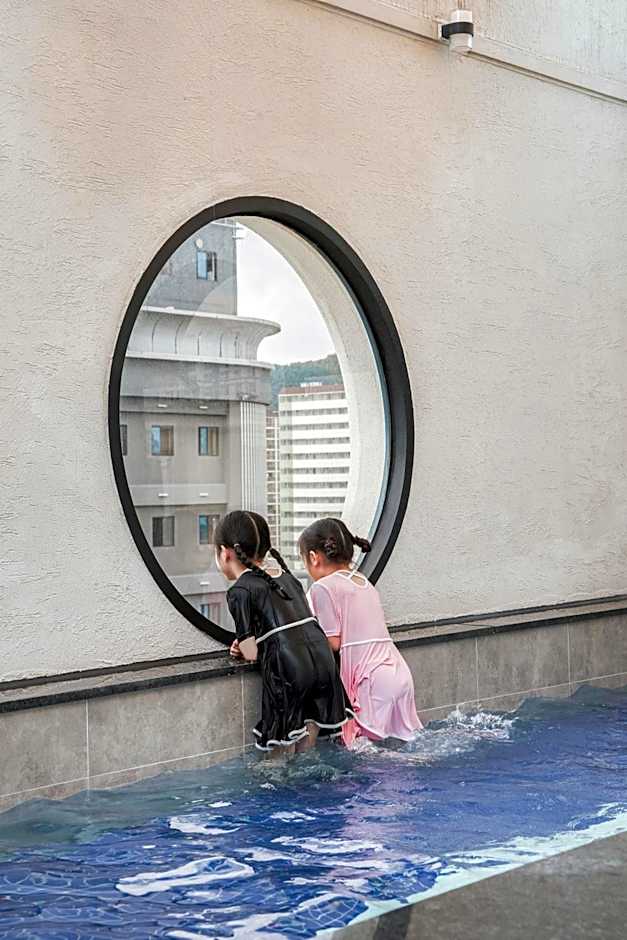 Cloud in Hotel Mokpo Peace Square