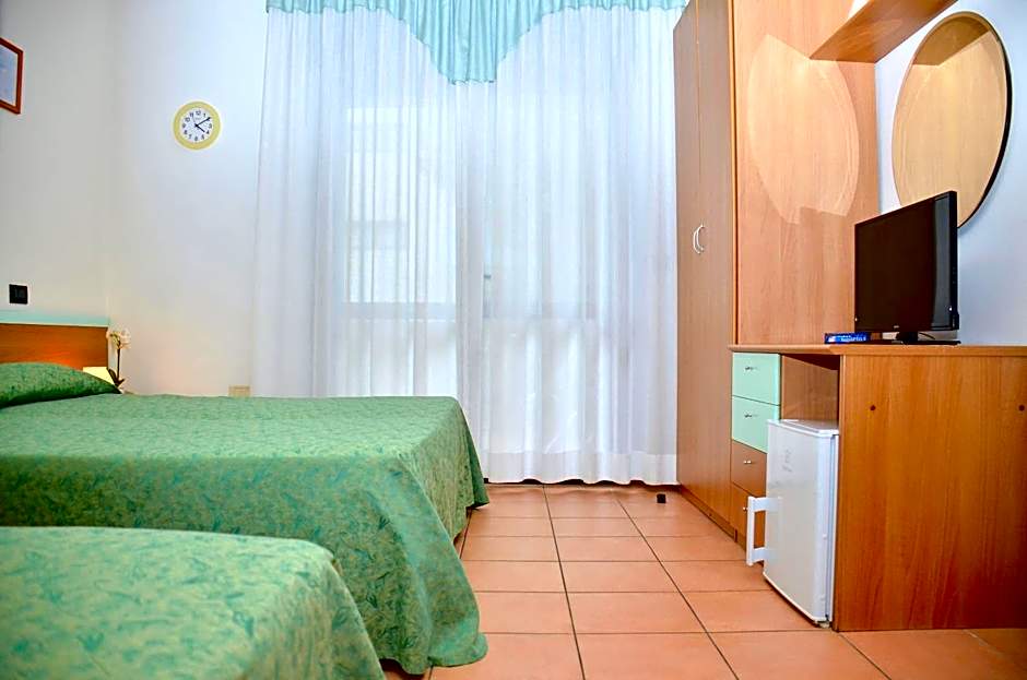Hotel Etna