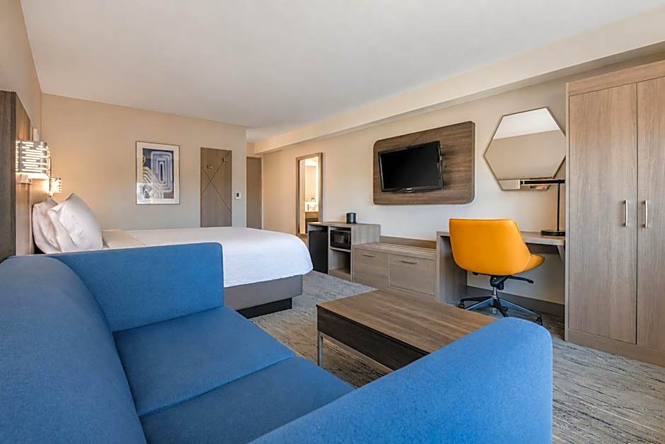 Holiday Inn Express San Diego South - National City By IHG