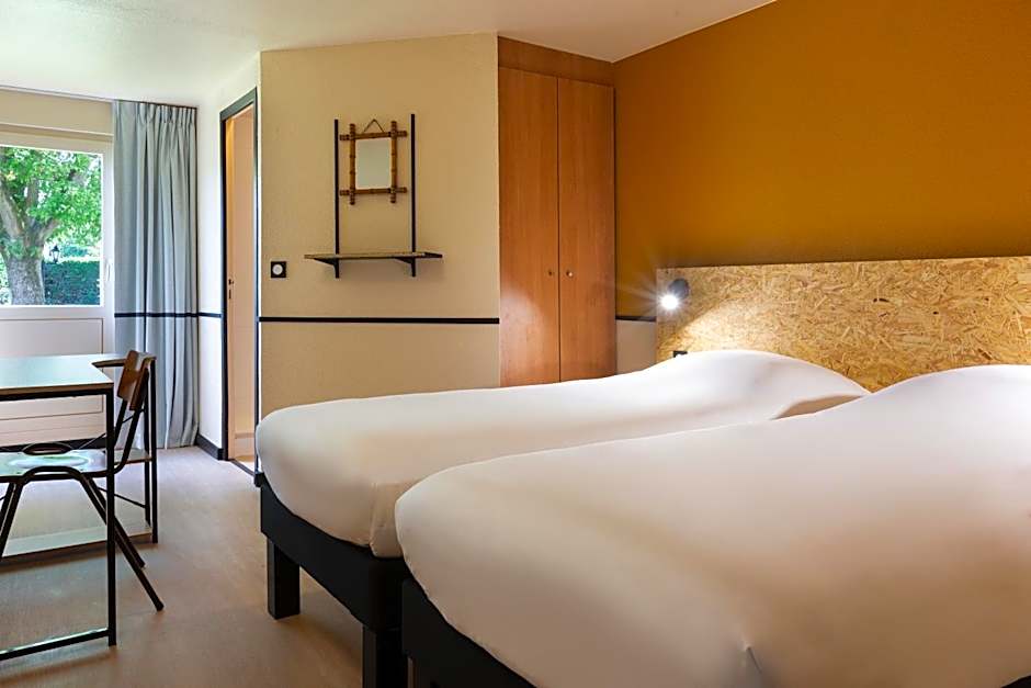 Greet Hôtel Villeneuve la Garenne - rénové