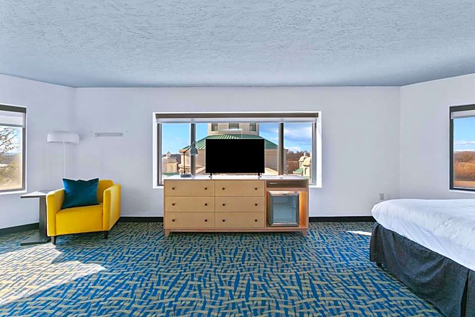 Mulberry, a Wyndham Hotel