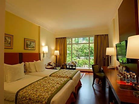 Large Twin Room