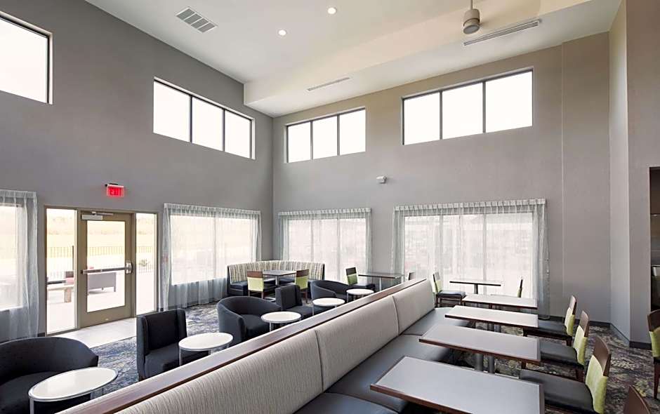 Homewood Suites by Hilton Topeka