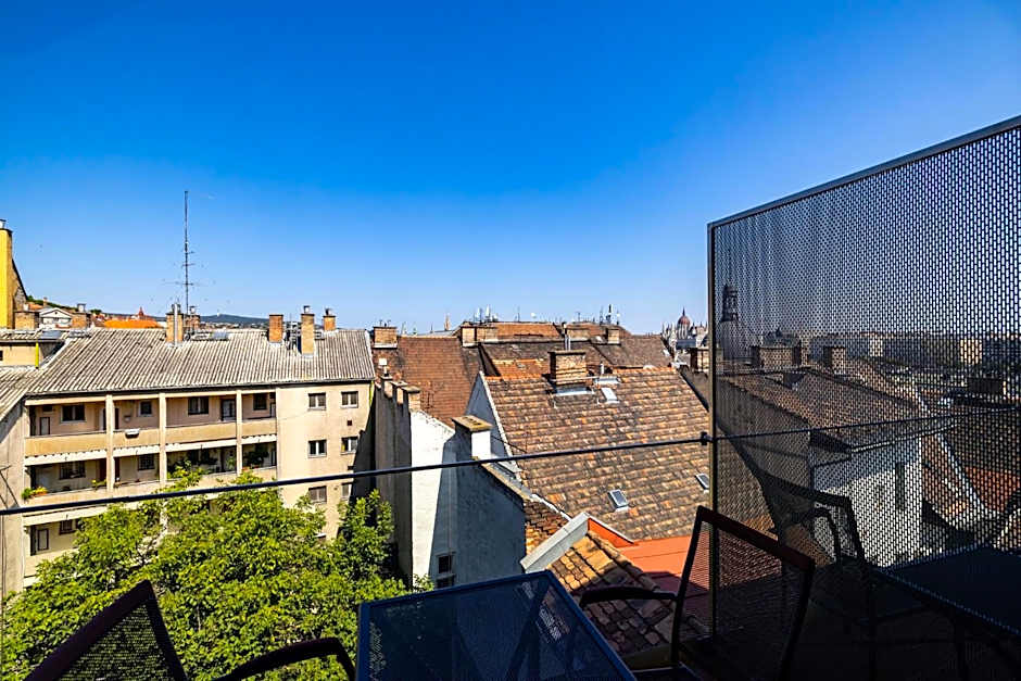 Carlton Hotel Buda Castle