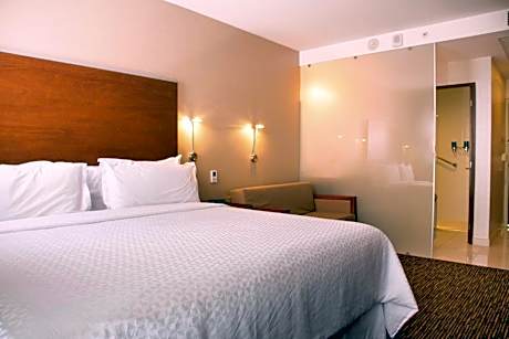 2 Bedroom Executive Suite, 1 King, Sofa bed, Antea view