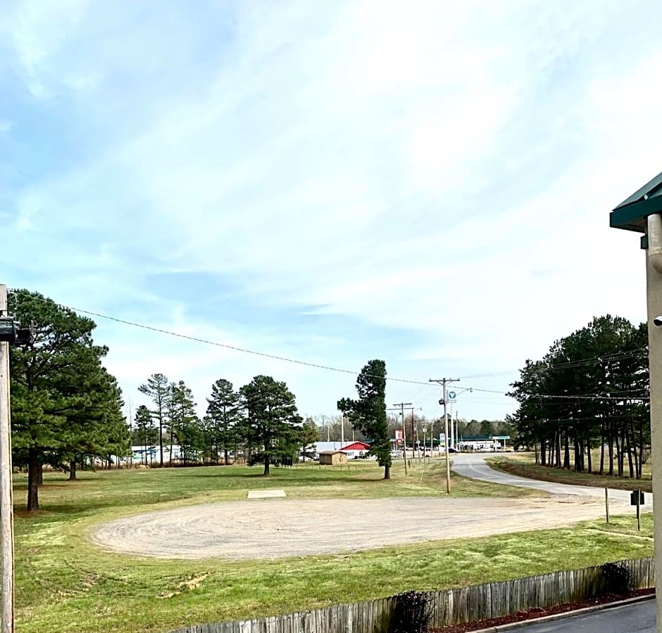 Days Inn by Wyndham North Little Rock Maumelle