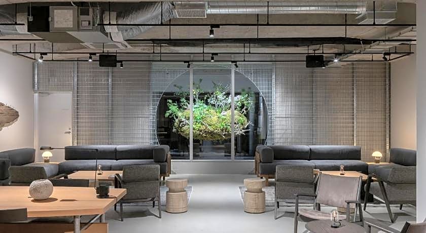 RAKURO Kyoto by THE SHARE HOTELS