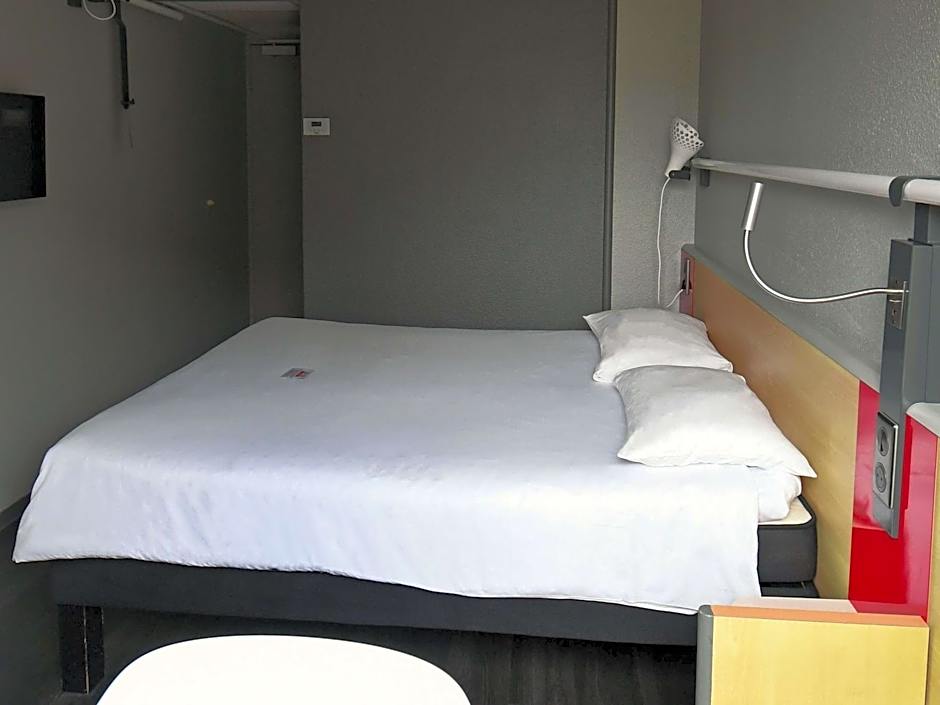 ibis Saintes