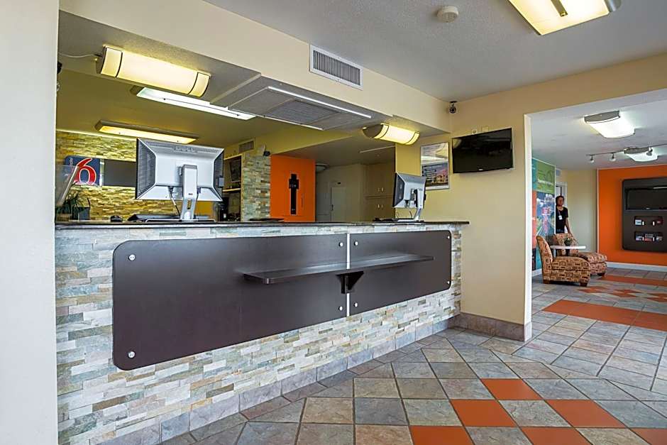 Motel 6-Holbrook, AZ