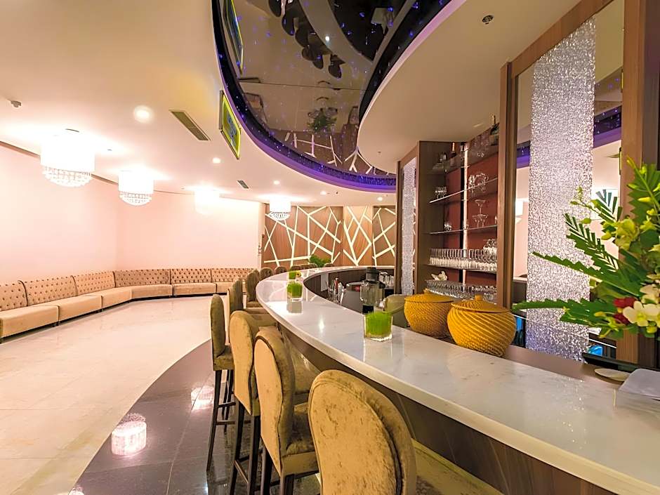 Beach Front Apartments Nha Trang