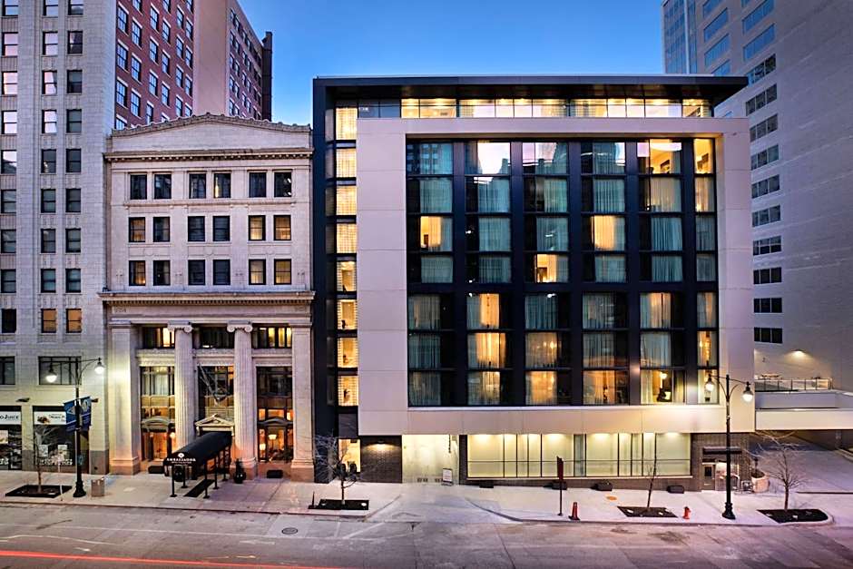 Ambassador Hotel Kansas City, Autograph Collection