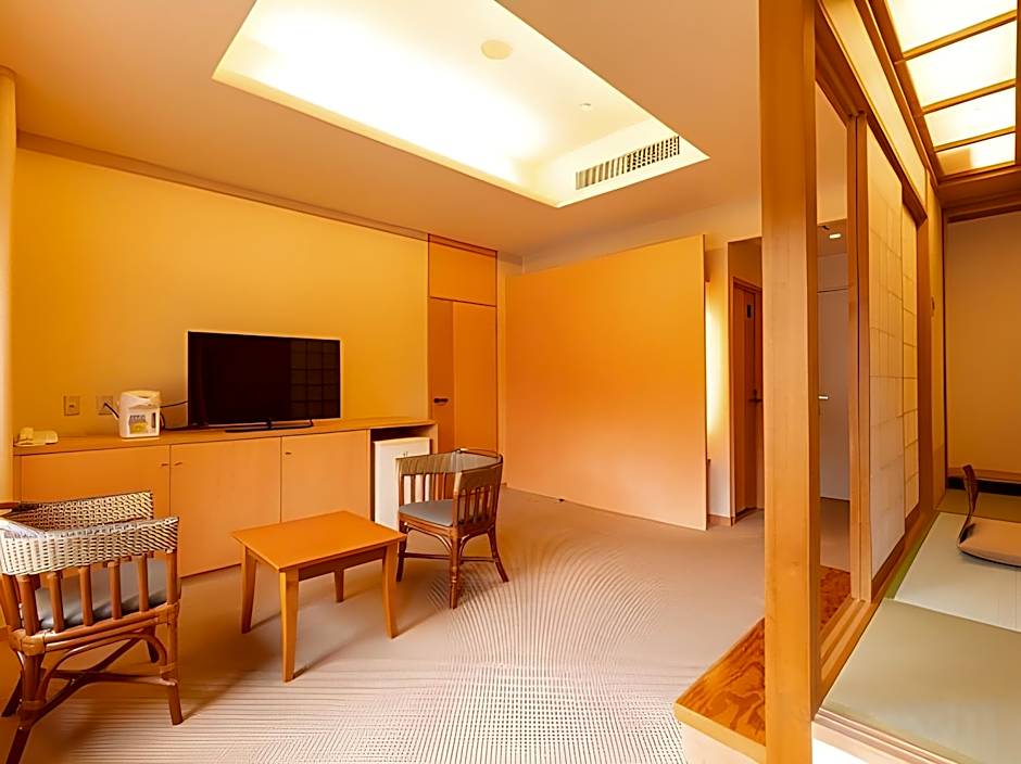 Ooedo-Onsen Monogatari Higashiyama Grand Hotel