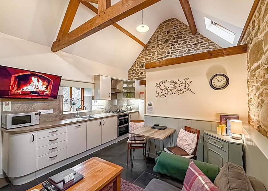 Slate House Lodges