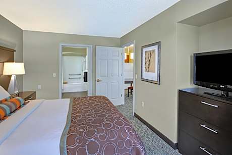 1 Qn Bed 1 Bdrm St Mobil Access Rl In S