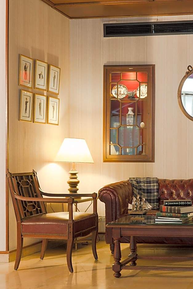 The Mayflower Hotel